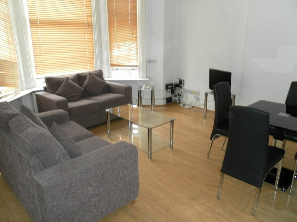Access Earls Court Apartment Londra Exterior foto